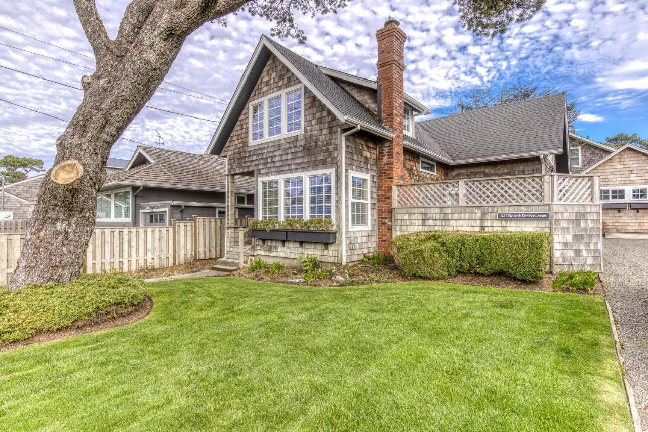 Seaside Classic Cottage Exterior foto